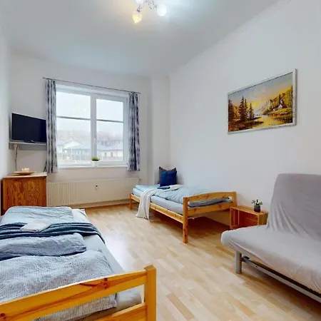 Topolova 909b * Milovice (Central Bohemian)